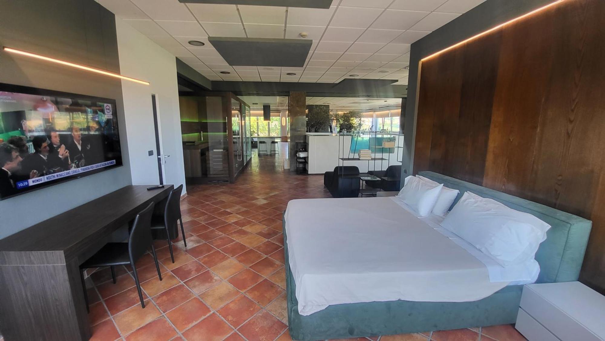 Bellavista Suite Spa Staffolo Экстерьер фото